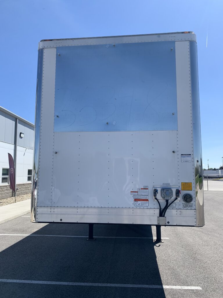53 Utility Refrigerated Trailer Front